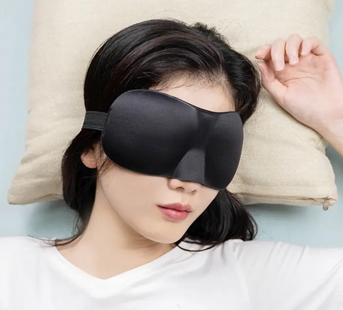 Slapen met slaapmasker